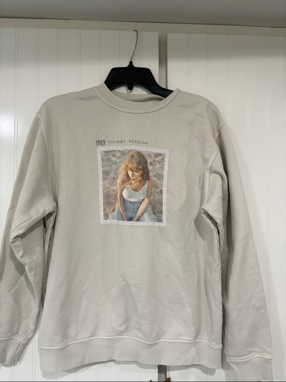 Taylor's Version 1989 Beige Graphic Sweatshirt